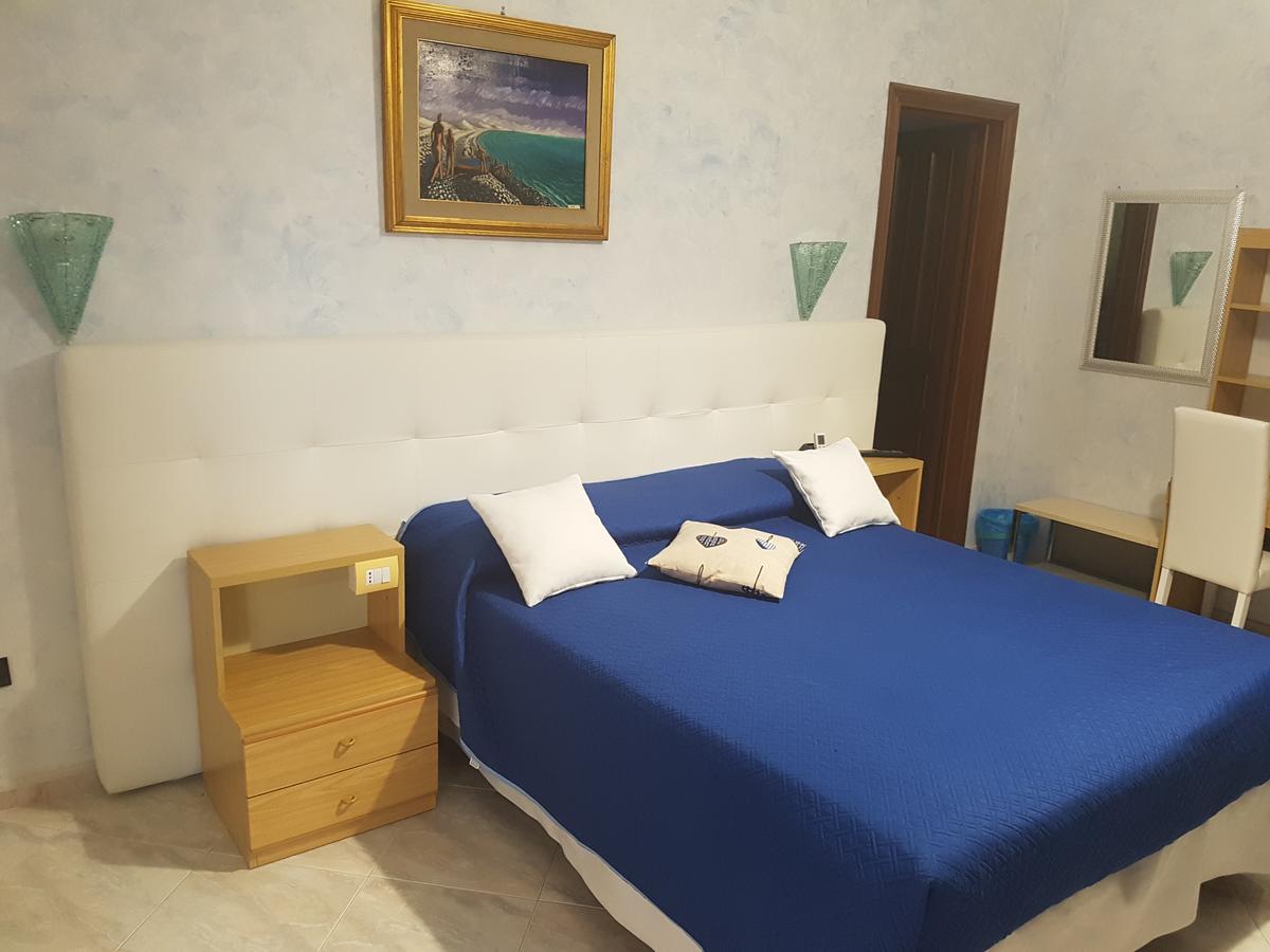 카스트로빌라리 Il Laghetto B&B 외부 사진
